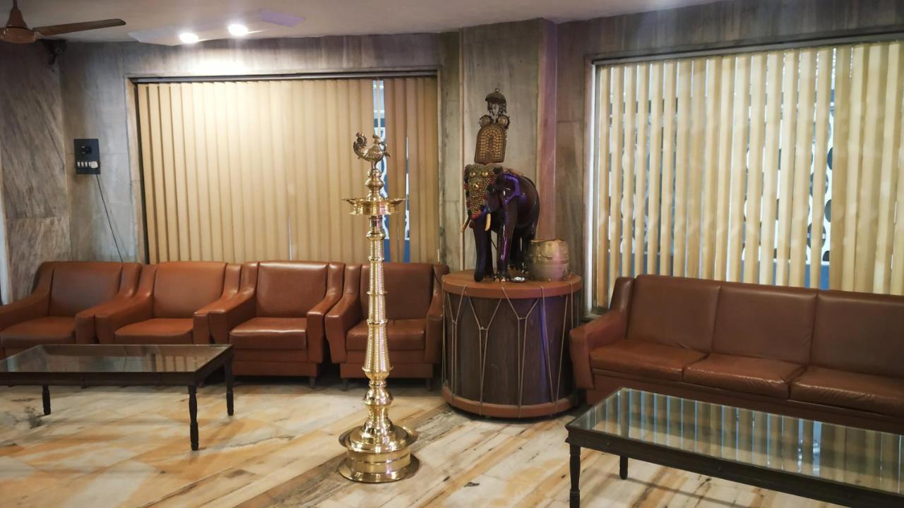 Hotel Elite International Thrissur Extérieur photo